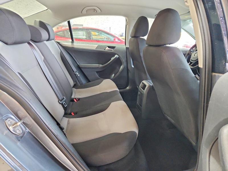 57909776 :رقم المزاد ، 3VW2B7AJ3HM356953 vin ، 2017 Volkswagen Jetta مزاد بيع