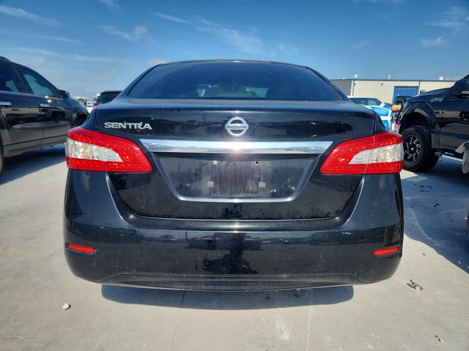 2015 Nissan Sentra მანქანა იყიდება აუქციონზე, vin: 3N1AB7AP7FY379583, აუქციონის ნომერი: 57833566