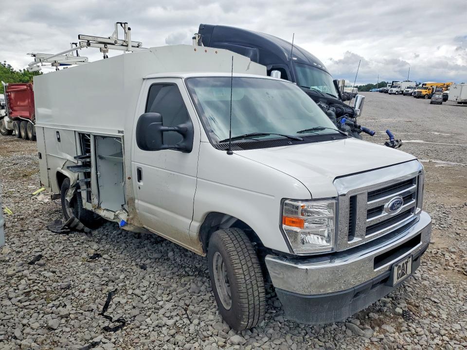 2024 Ford Econoline მანქანა იყიდება აუქციონზე, vin: 1FDWE3FN0RDD11462, აუქციონის ნომერი: 58191656