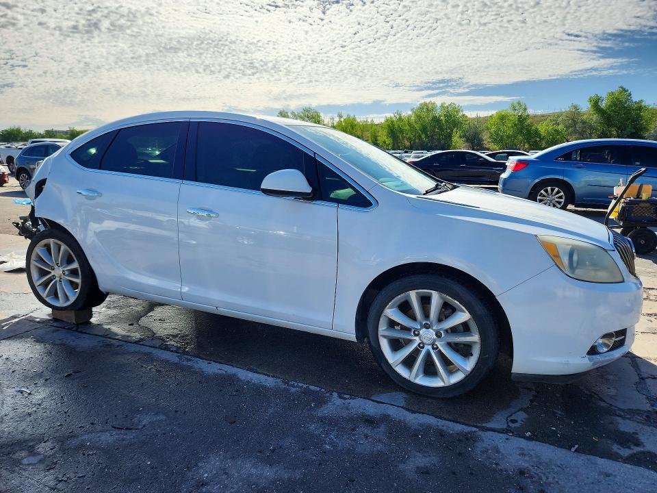 2013 Buick Verano მანქანა იყიდება აუქციონზე, vin: 1G4PP5SK7D4142507, აუქციონის ნომერი: 54925176