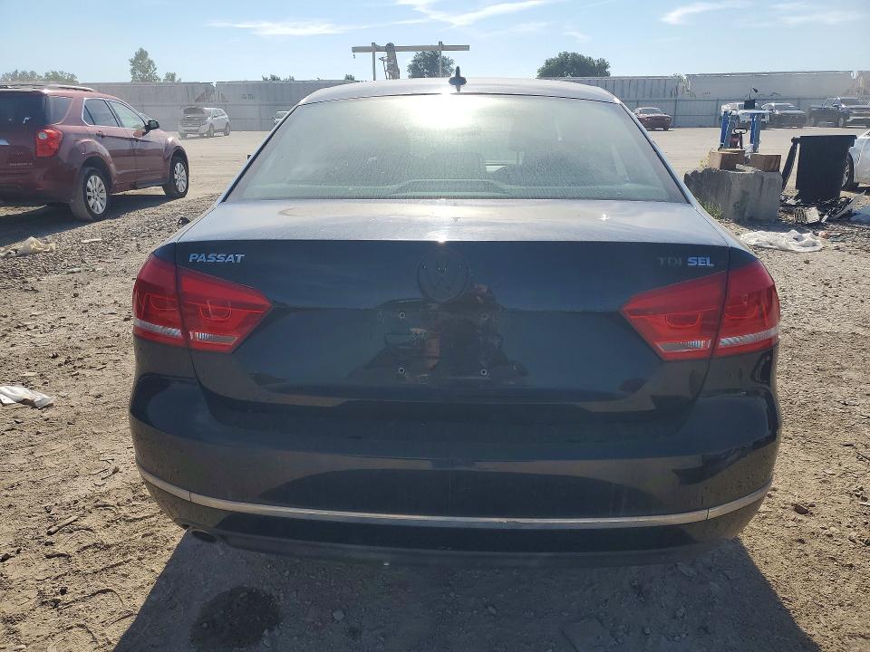 58258286 :رقم المزاد ، 1VWCN7A33DC111532 vin ، 2013 Volkswagen Passat مزاد بيع