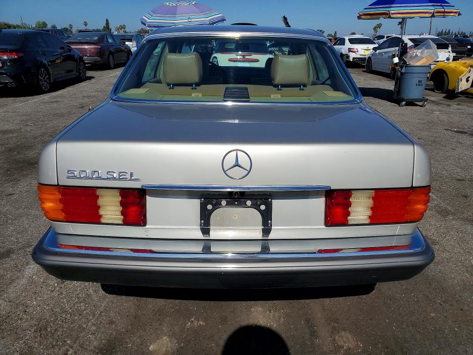 56853546 :رقم المزاد ، WDBCA37D0FA184197 vin ، 1985 Mercedes-benz 500 مزاد بيع