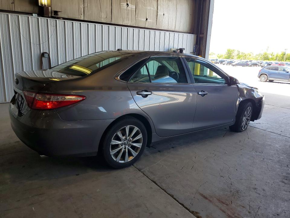 Aukcja sprzedaży 2015 Toyota Camry, vin: 4T4BF1FK7FR452794, numer aukcji: 57557056