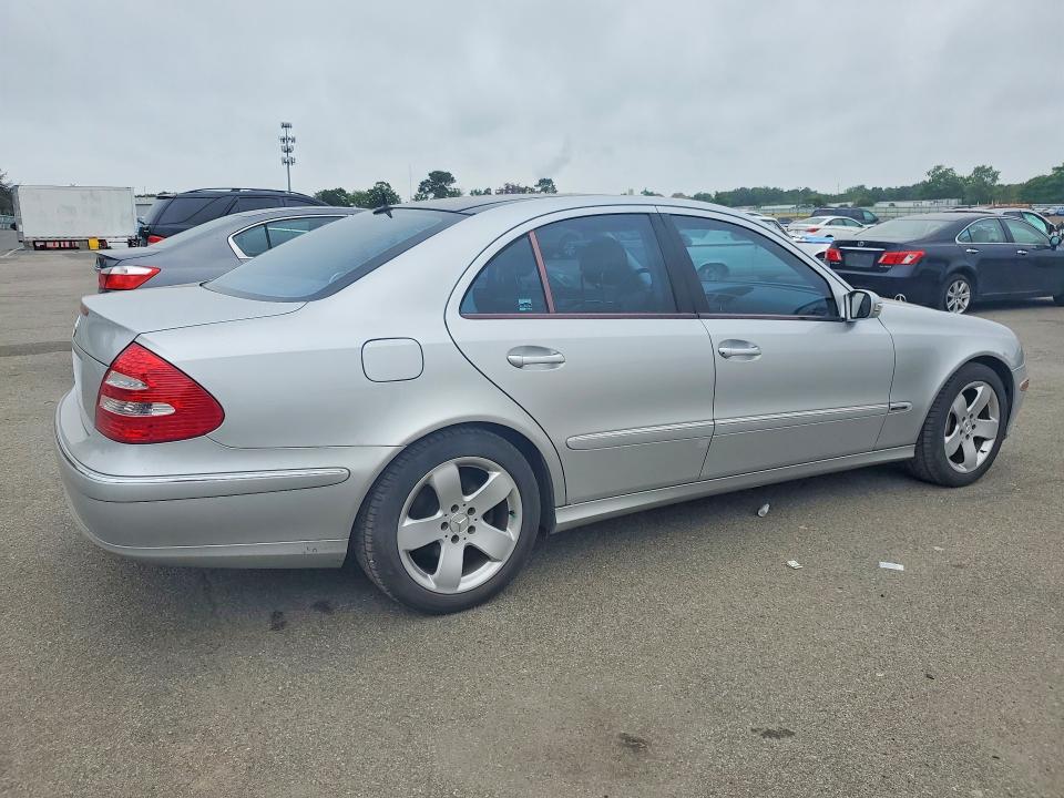 56244856 :رقم المزاد ، WDBUF70J03A144579 vin ، 2003 Mercedes-benz E مزاد بيع