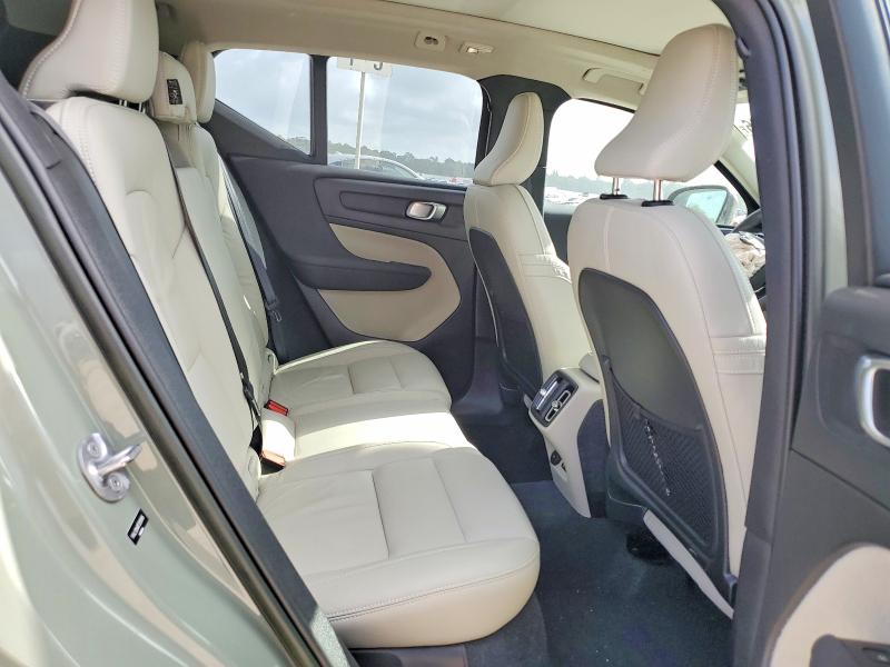 58047896 :رقم المزاد ، YV4L12UW8P2006886 vin ، 2023 Volvo Xc40 مزاد بيع