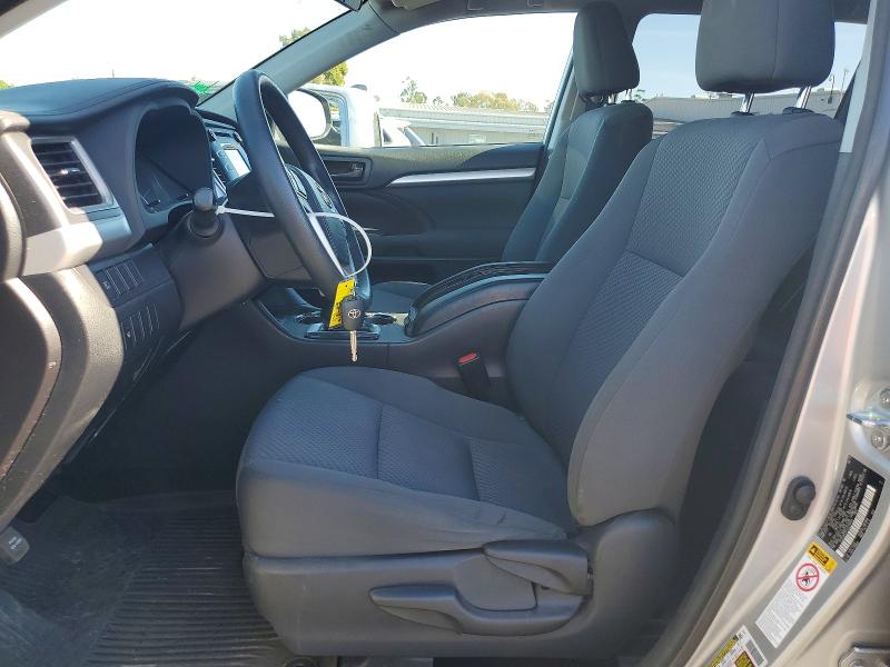 2018 Toyota Highlander მანქანა იყიდება აუქციონზე, vin: 5TDZZRFH4JS278459, აუქციონის ნომერი: 55731136