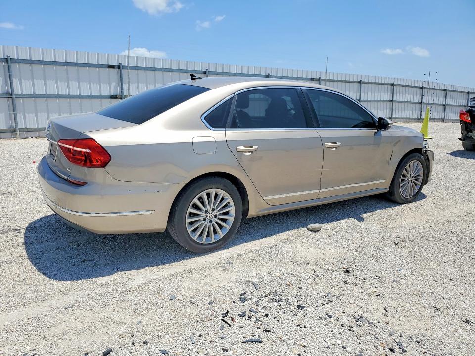 58706616 :رقم المزاد ، 1VWBT7A34GC043442 vin ، 2016 Volkswagen Passat مزاد بيع