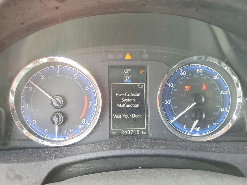 55570526 :رقم المزاد ، 2T1BURHE6JC014977 vin ، 2018 Toyota Corolla مزاد بيع