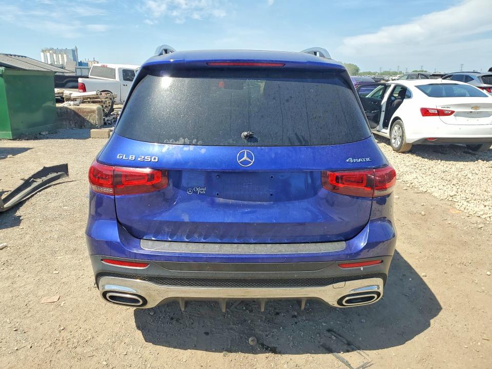 56128536 :رقم المزاد ، W1N4M4HBXMW136733 vin ، 2021 Mercedes-benz Glb مزاد بيع