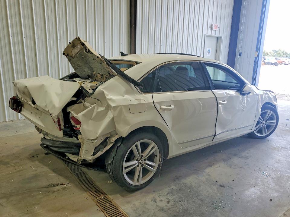 57579936 :رقم المزاد ، 1VWCN7A37DC038133 vin ، 2013 Volkswagen Passat مزاد بيع