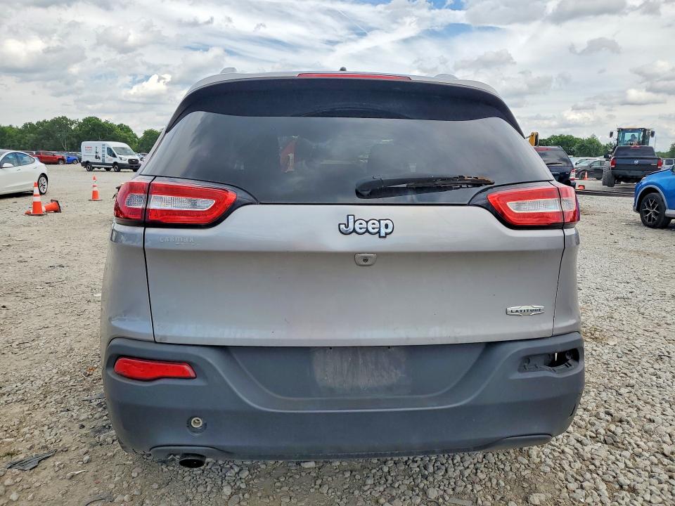 Продаж на аукціоні авто 2018 Jeep Cherokee, vin: 1C4PJLCB5JD533885, номер лоту: 57128666