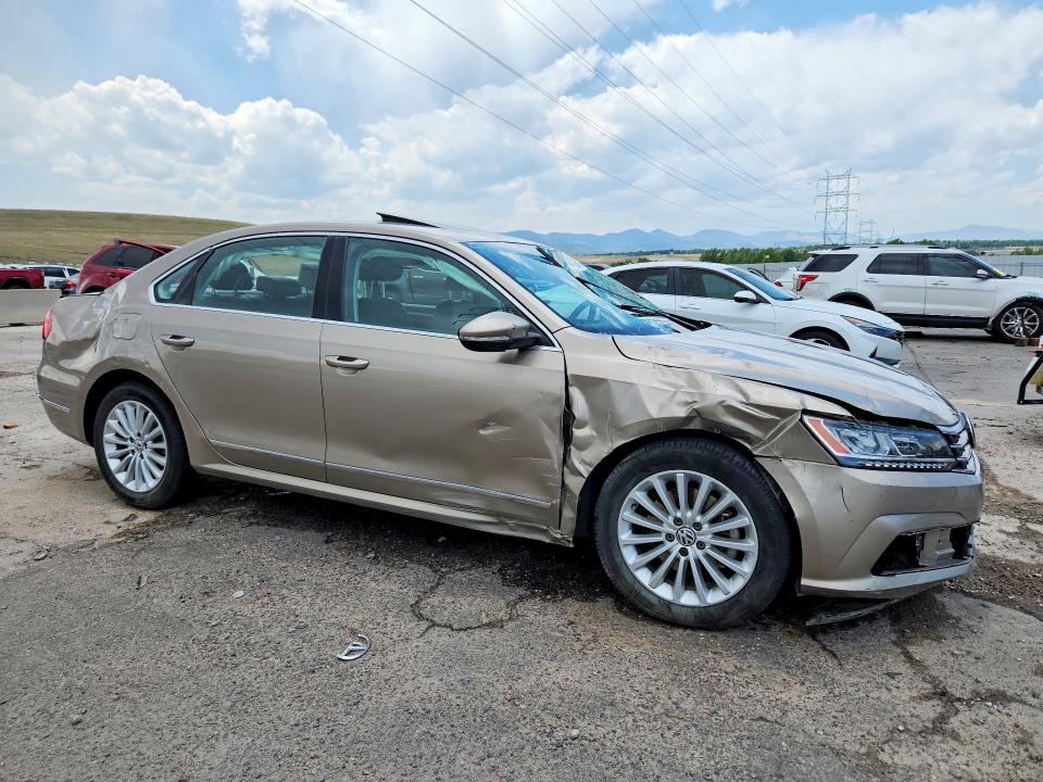58250316 :رقم المزاد ، 1VWBT7A31GC044225 vin ، 2016 Volkswagen Passat مزاد بيع
