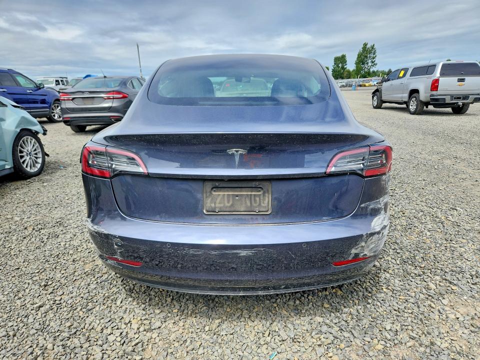 55784056 :رقم المزاد ، 5YJ3E1EA2JF048169 vin ، 2018 Tesla Model 3 مزاد بيع
