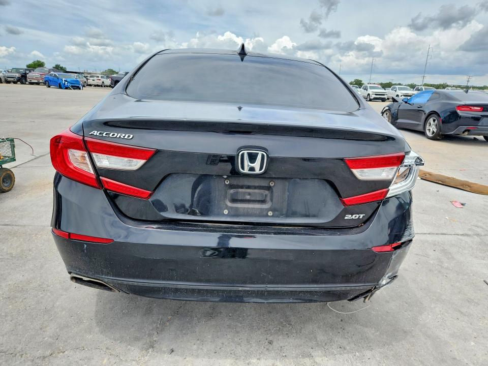 55425486 :رقم المزاد ، 1HGCV2F56JA014494 vin ، 2018 Honda Accord مزاد بيع