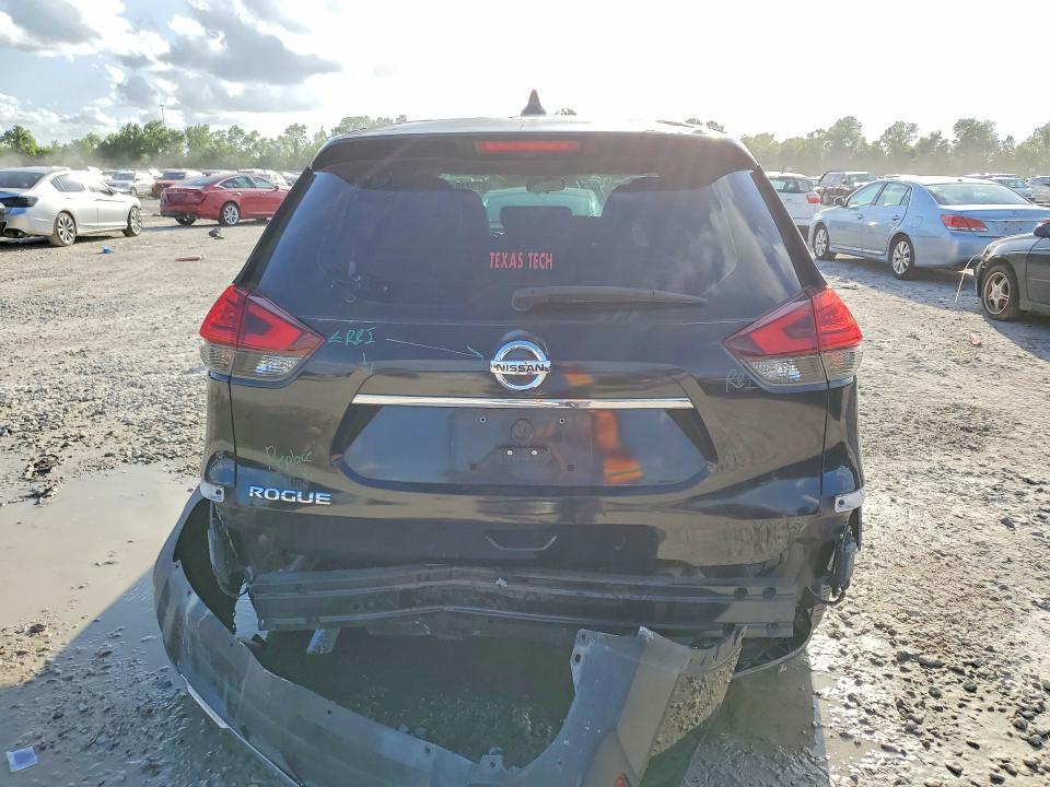 2017 Nissan Rogue მანქანა იყიდება აუქციონზე, vin: KNMAT2MT6HP617496, აუქციონის ნომერი: 57021646