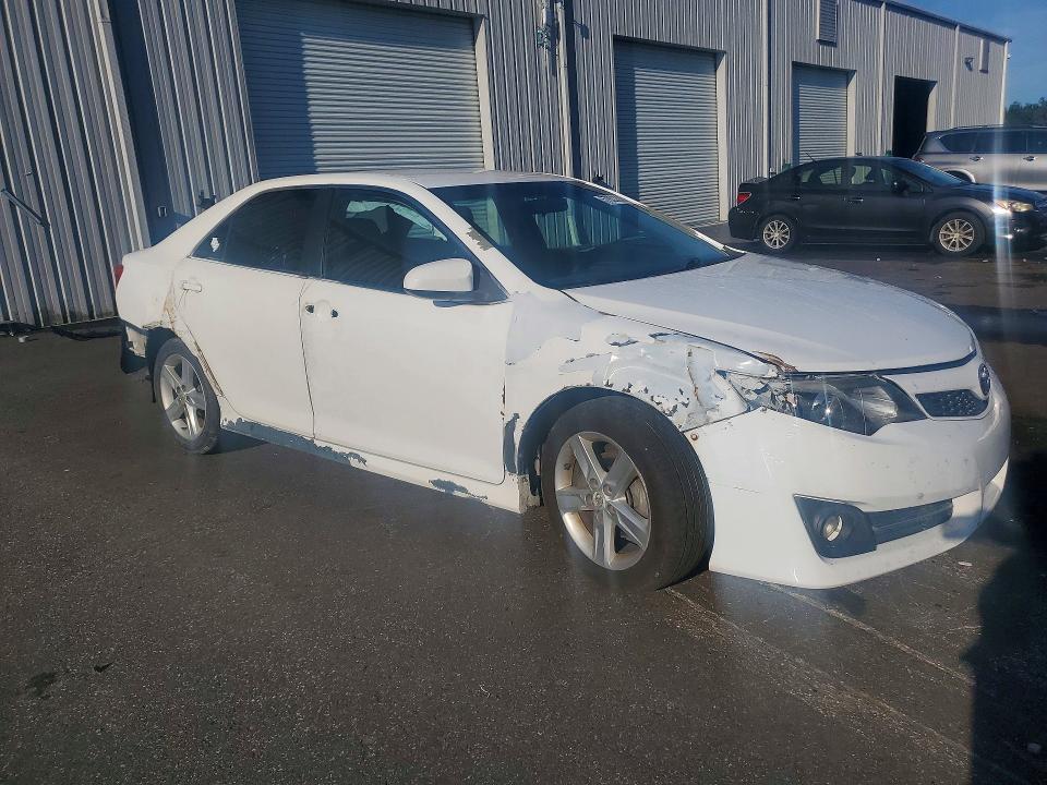 2014 Toyota Camry მანქანა იყიდება აუქციონზე, vin: 4T1BF1FK3EU366696, აუქციონის ნომერი: 57923306