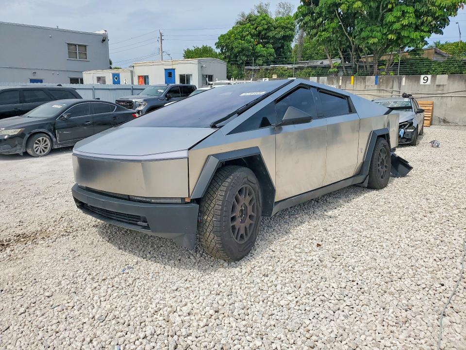 2024 Tesla Cybertruck მანქანა იყიდება აუქციონზე, vin: 7G2CEHEE5RA039371, აუქციონის ნომერი: 57701576