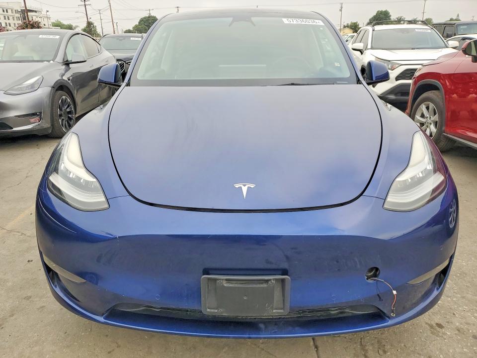 57336036 :رقم المزاد ، 7SAYGDEEXNF429524 vin ، 2022 Tesla Model Y مزاد بيع