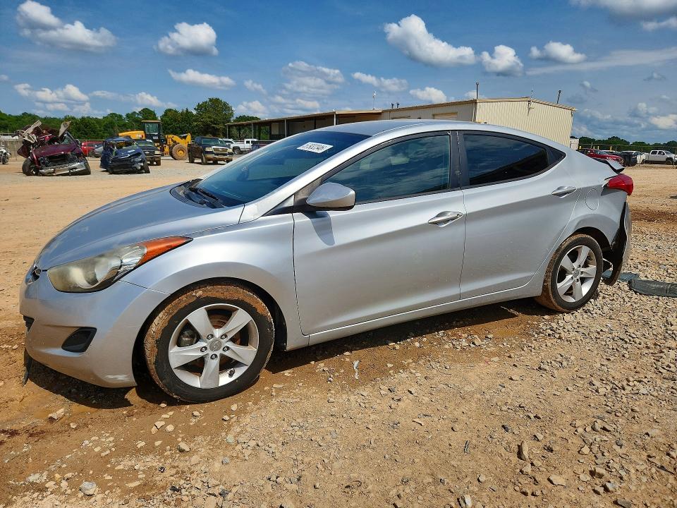 57932346 :رقم المزاد ، 5NPDH4AE3DH321650 vin ، 2013 Hyundai Elantra مزاد بيع