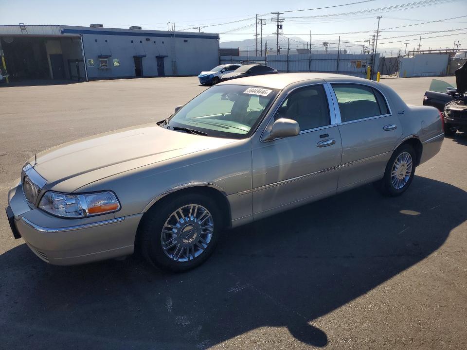 Aukcja sprzedaży 2010 Lincoln Town Car, vin: 2LNBL8CV6AX623823, numer aukcji: 58449446
