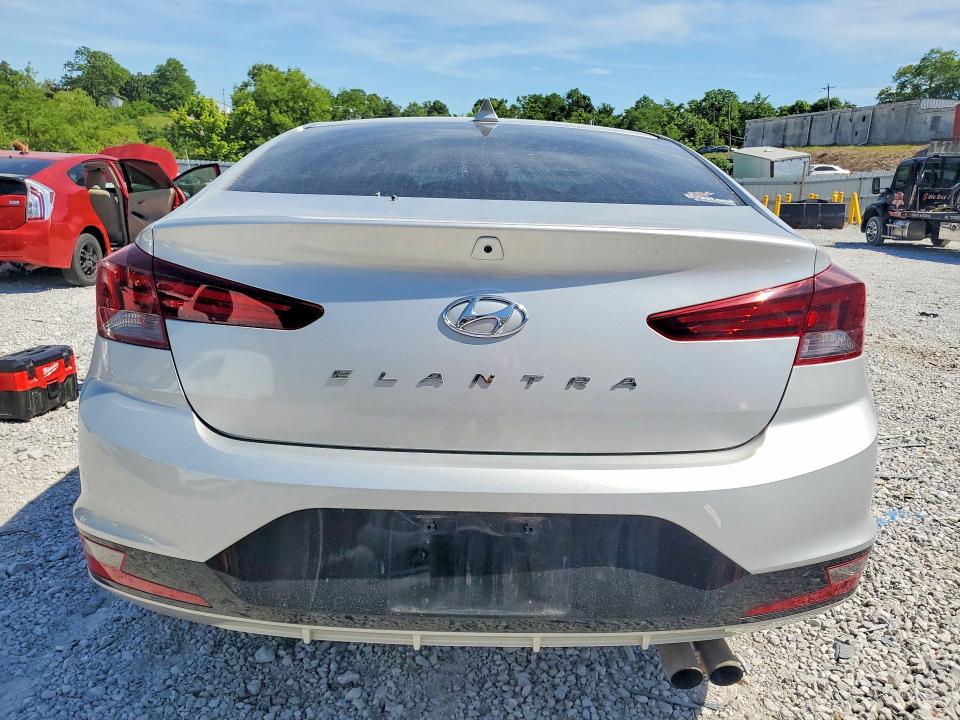 55759986 :رقم المزاد ، 5NPD84LF6KH413404 vin ، 2019 Hyundai Elantra مزاد بيع