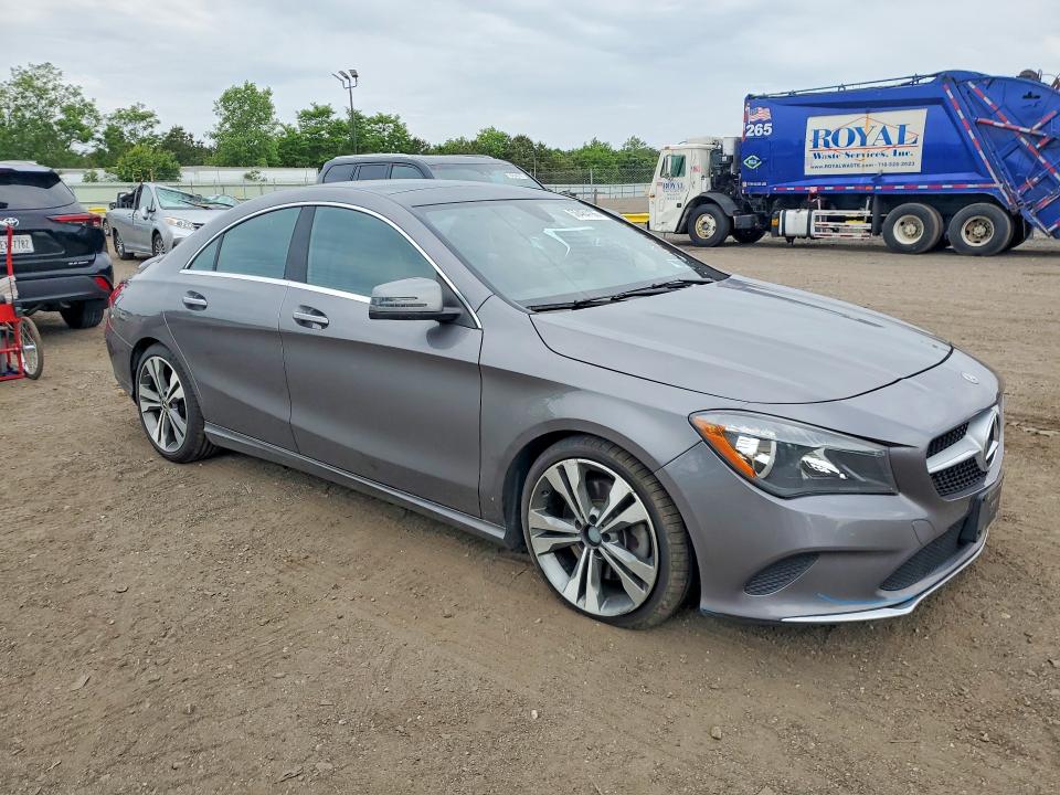 56484186 :رقم المزاد ، WDDSJ4GB2KN776243 vin ، 2019 Mercedes-benz Cla مزاد بيع