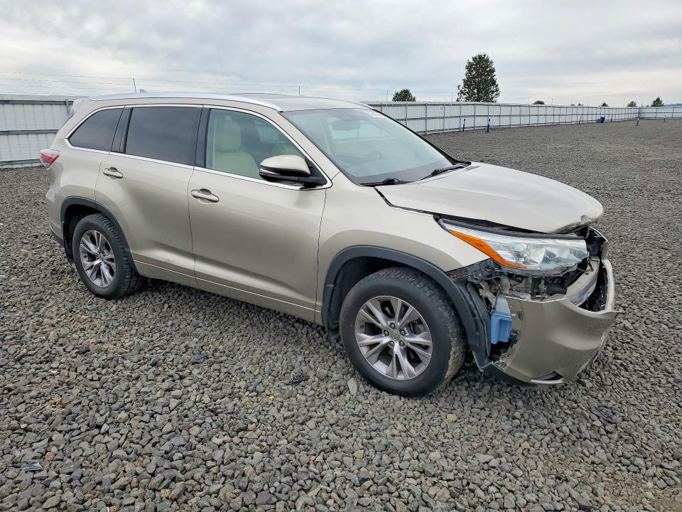 55936556 :رقم المزاد ، 5TDJKRFH0FS083130 vin ، 2015 Toyota Highlander مزاد بيع