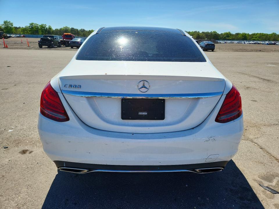 56616136 :رقم المزاد ، 55SWF4JB2GU104497 vin ، 2016 Mercedes-benz C مزاد بيع