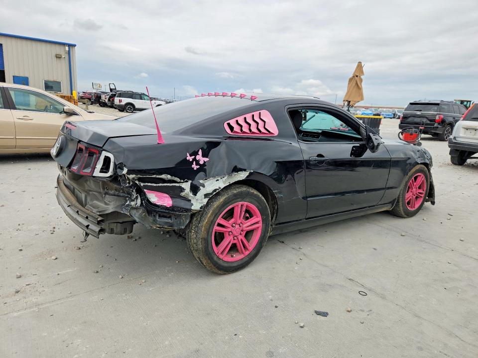 2014 Ford Mustang მანქანა იყიდება აუქციონზე, vin: 1ZVBP8AM2E5274750, აუქციონის ნომერი: 57353186