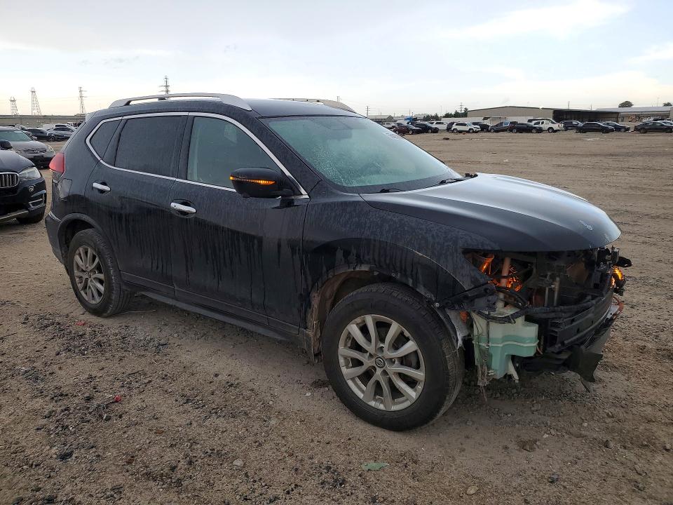 55413506 :رقم المزاد ، KNMAT2MV8JP620522 vin ، 2018 Nissan Rogue مزاد بيع