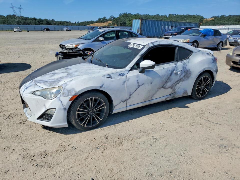 57351806 :رقم المزاد ، JF1ZNAA1XD2710836 vin ، 2013 Scion Fr-s مزاد بيع