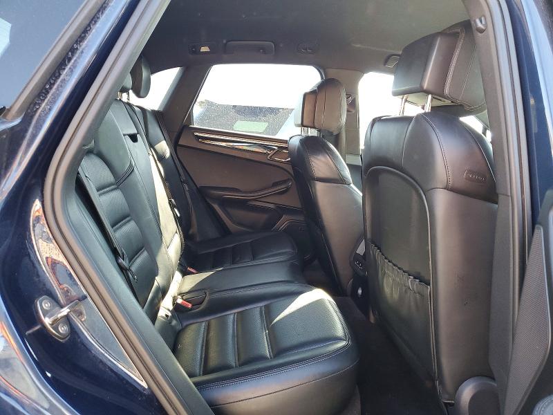 55890446 :رقم المزاد ، WP1AB2A51FLB63623 vin ، 2015 Porsche Macan مزاد بيع