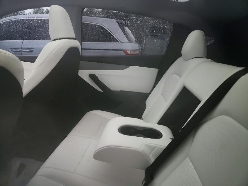 2026 Tesla Model Y მანქანა იყიდება აუქციონზე, vin: 7SAYGDEE6TA406008, აუქციონის ნომერი: 55725296