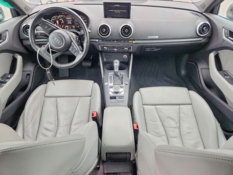 58111476 :رقم المزاد ، WAUSPBFF1JA067081 vin ، 2018 Audi A3 مزاد بيع