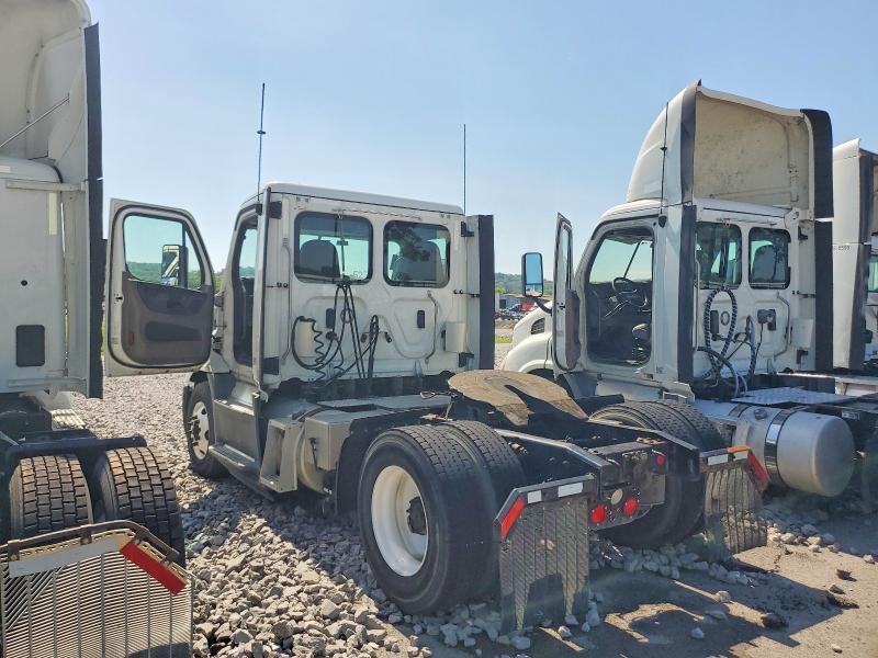 Продаж на аукціоні авто 2018 Freightliner Cascadia 113, vin: 3AKBGADV2JSJN2780, номер лоту: 54427636