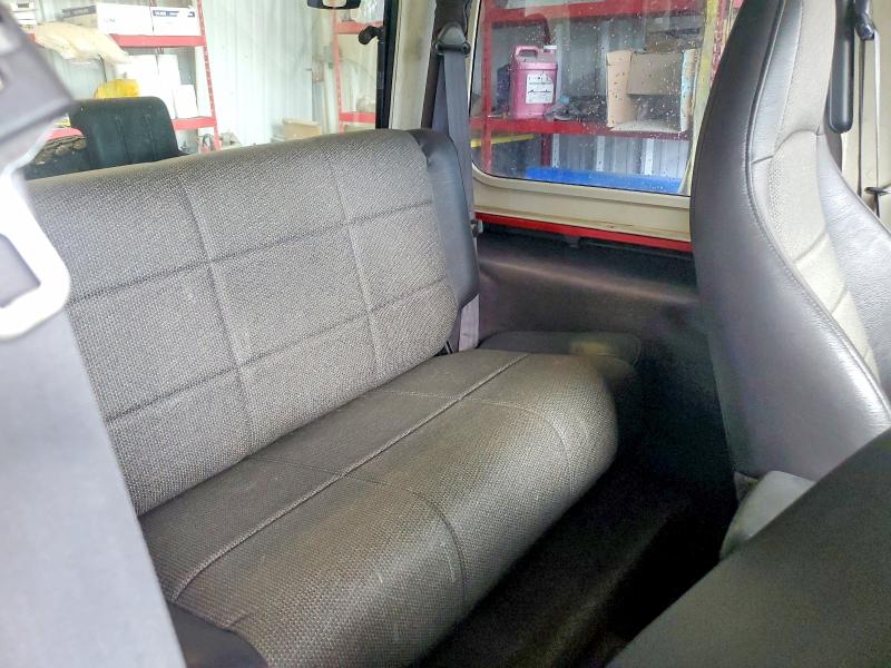 58009896 :رقم المزاد ، 1J4FA29P6YP735131 vin ، 2000 Jeep Wrangler / Tj مزاد بيع