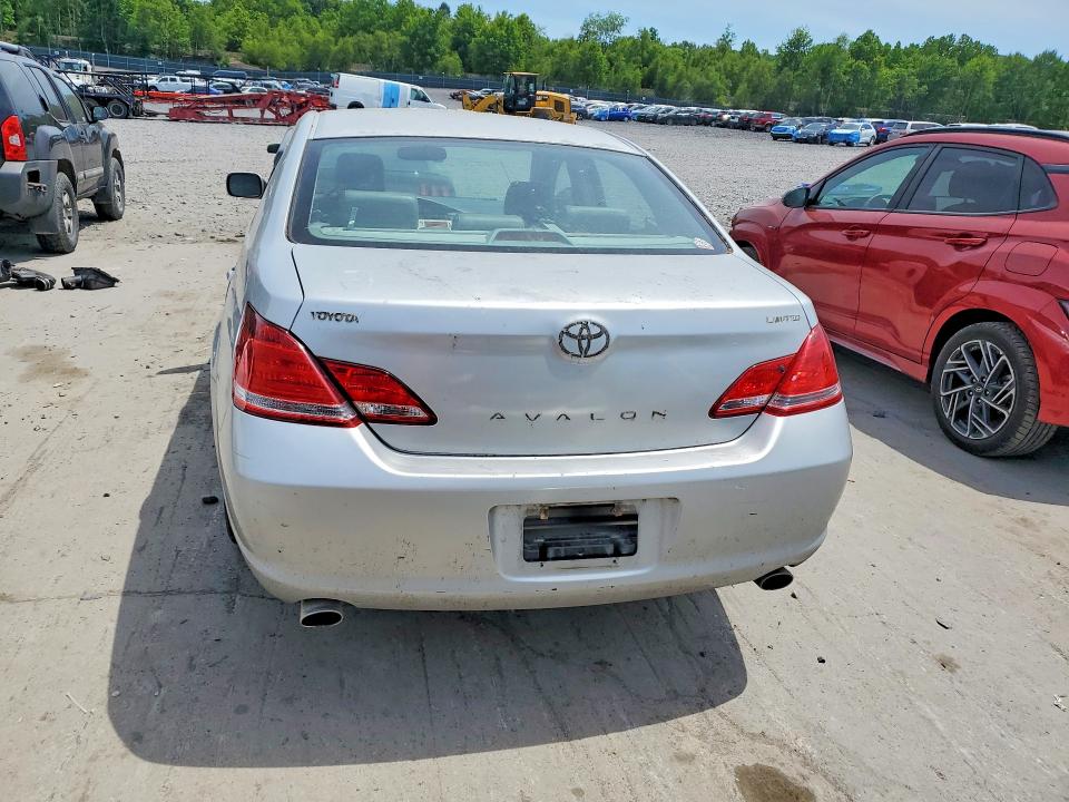 Auction sale of the 2006 Toyota Avalon, vin: 4T1BK36B86U118064, lot number: 55304506