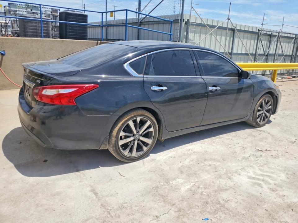 Продаж на аукціоні авто 2017 Nissan Altima Sedan, vin: 1N4AL3AP8HC168770, номер лоту: 56136366