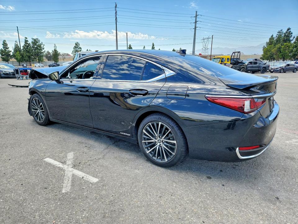 58603146 :رقم المزاد ، 58ADA1C12NU026032 vin ، 2022 Lexus Es 300h مزاد بيع