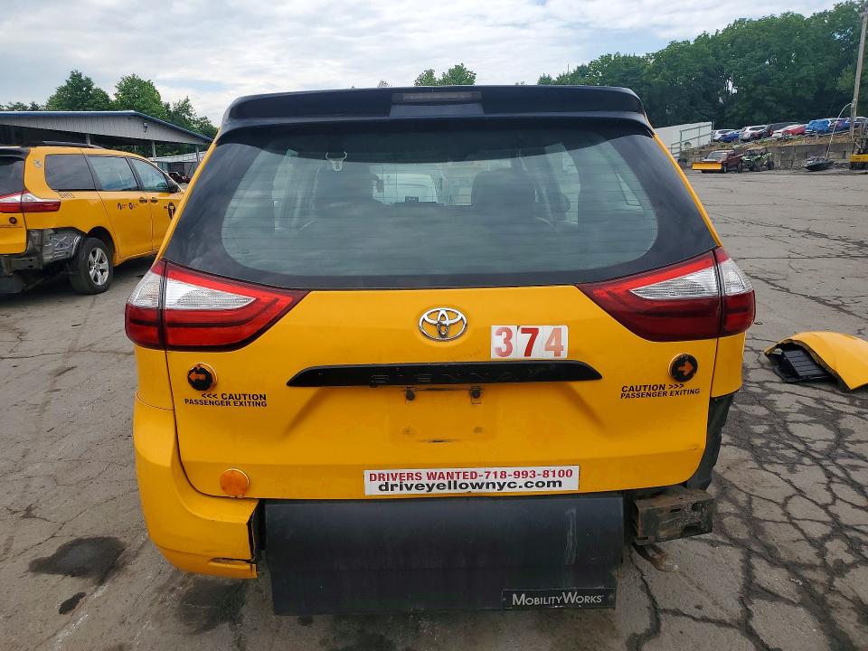 Продаж на аукціоні авто 2016 Toyota Sienna, vin: 5TDZK3DC1GS754152, номер лоту: 57139746
