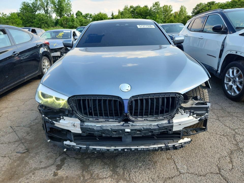 2019 Bmw 540 მანქანა იყიდება აუქციონზე, vin: WBAJE7C52KWW21257, აუქციონის ნომერი: 57377936