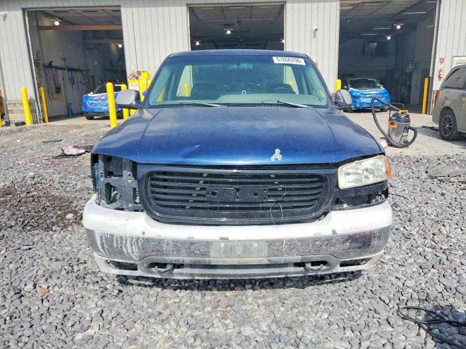 57656296 :رقم المزاد ، 1GTEC14T8YE182360 vin ، 2000 Gmc New Sierra مزاد بيع