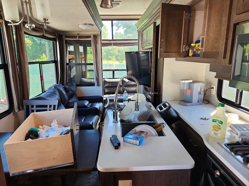 Auction sale of the 2018 Salem Travel Tra, vin: 4X4TSM826JM025882, lot number: 65476876