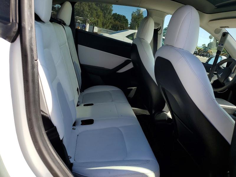 Продажа на аукционе авто 2021 Tesla Model Y, vin: 5YJYGDEF4MF240078, номер лота: 57253406