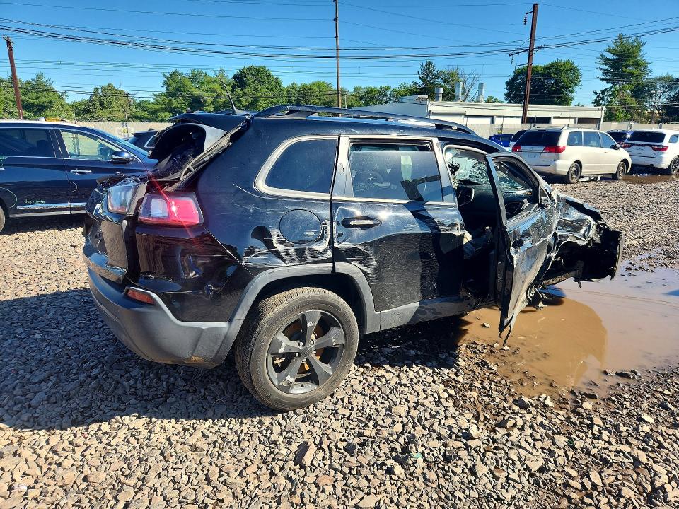 57962736 :رقم المزاد ، 1C4PJMLB7KD321366 vin ، 2019 Jeep Cherokee مزاد بيع