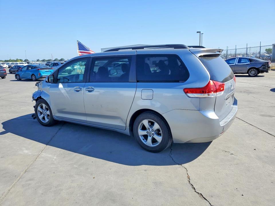 2011 Toyota Sienna მანქანა იყიდება აუქციონზე, vin: 5TDKK3DC9BS081279, აუქციონის ნომერი: 58421896