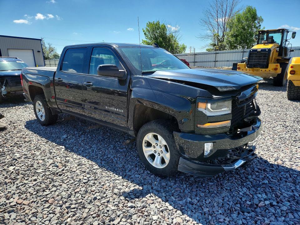 Продажа на аукционе авто 2018 Chevrolet Silverado, vin: 3GCUKREC7JG643090, номер лота: 56844246