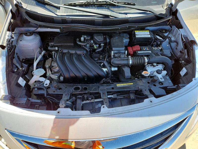 57234896 :رقم المزاد ، 3N1CN7AP6JL810839 vin ، 2018 Nissan Versa مزاد بيع