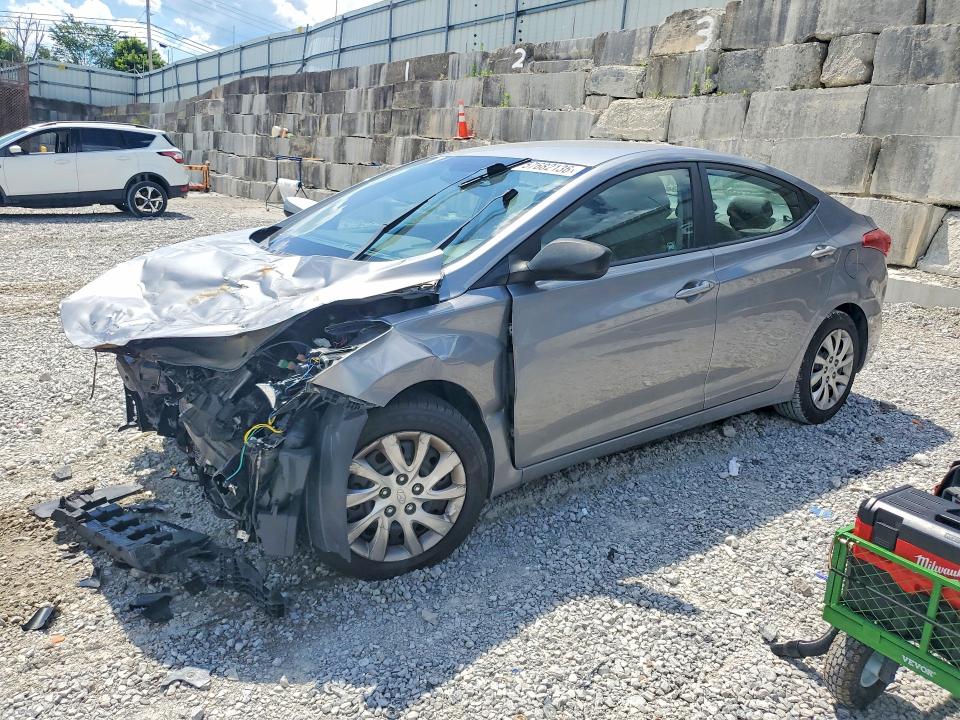 57682136 :رقم المزاد ، KMHDH4AE5DU543138 vin ، 2013 Hyundai Elantra مزاد بيع