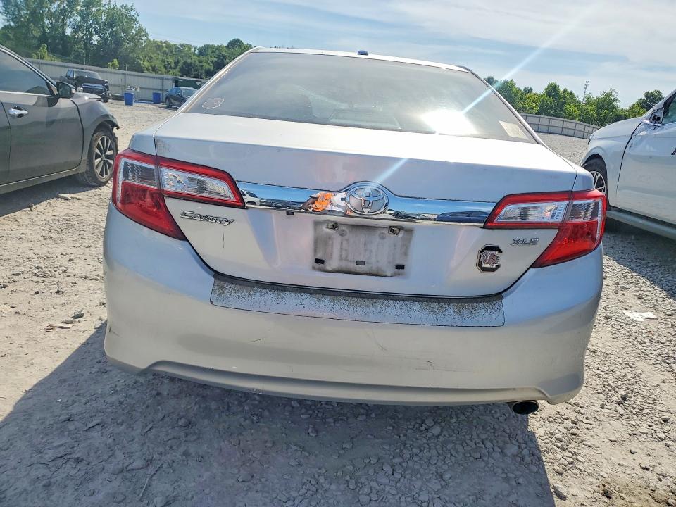 56231826 :رقم المزاد ، 4T1BF1FK5DU209864 vin ، 2013 Toyota Camry مزاد بيع
